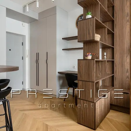 Prestige - Starowiejska 10 그디니아